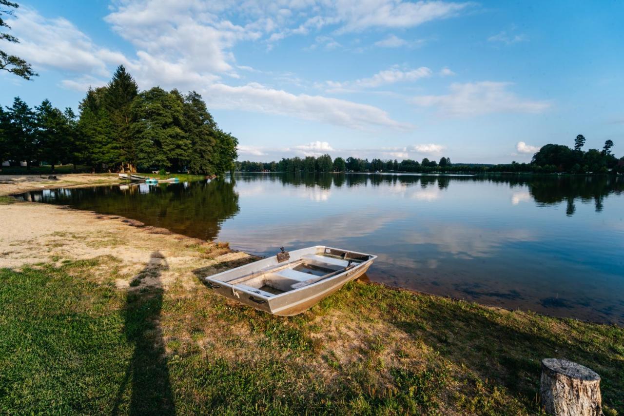 Resort Lesak Chlum u Trebone Exterior foto