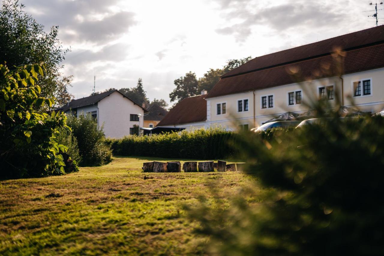 Resort Lesak Chlum u Trebone Exterior foto